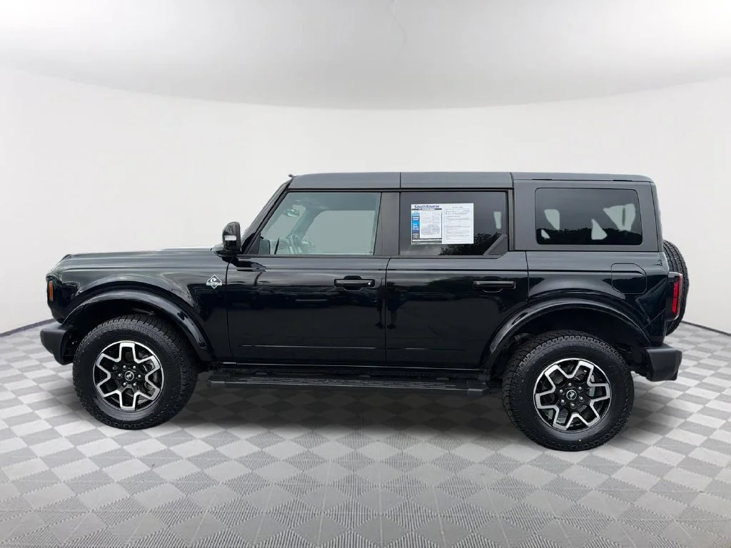 Used 2024 Black Ford Outer Banks image 8