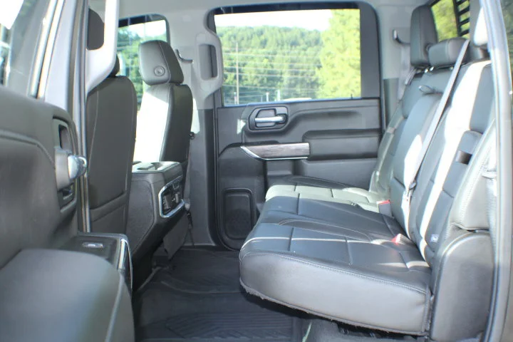 Used 2020 BLACK Chevrolet LTZ image 16