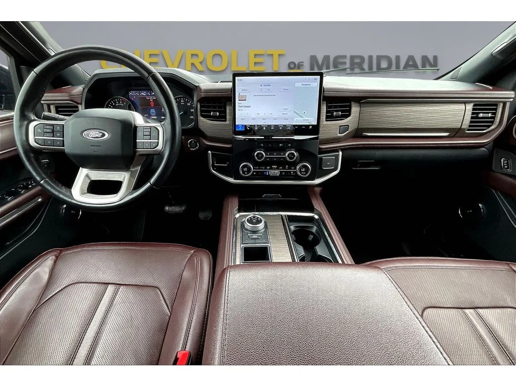 Used 2024  Ford Limited image 12