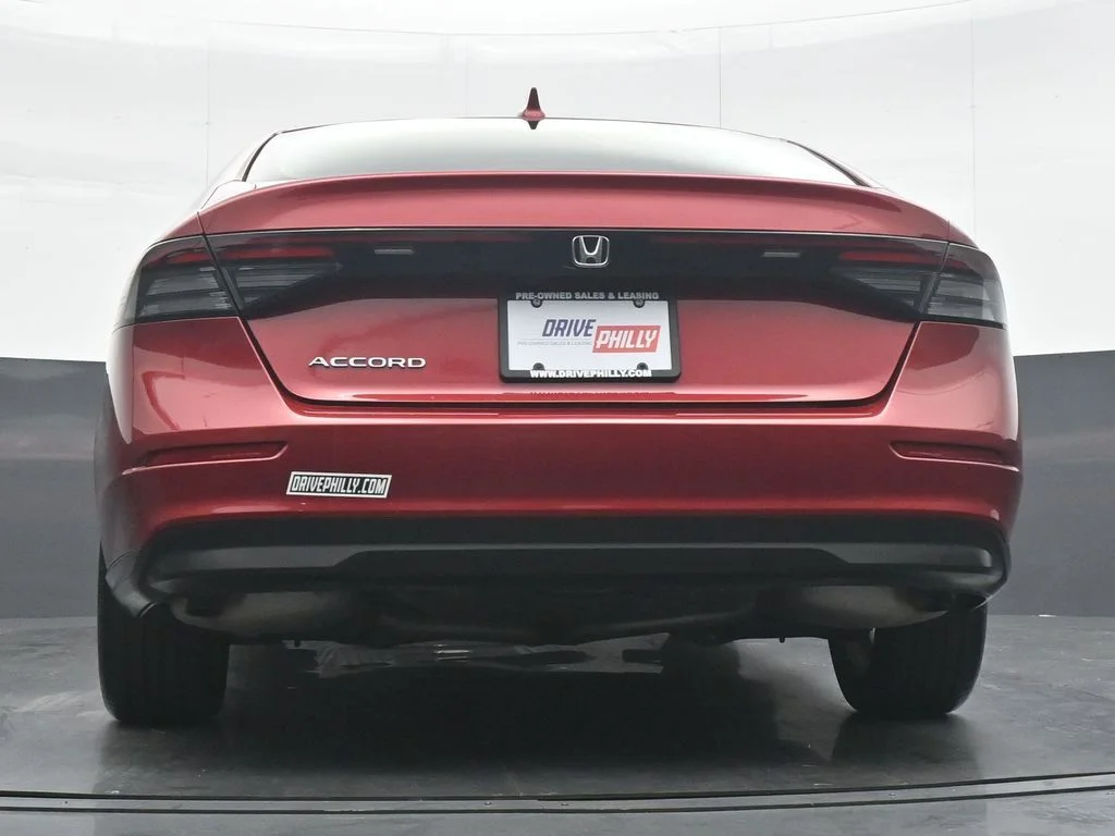Used 2024  Honda LX image 29