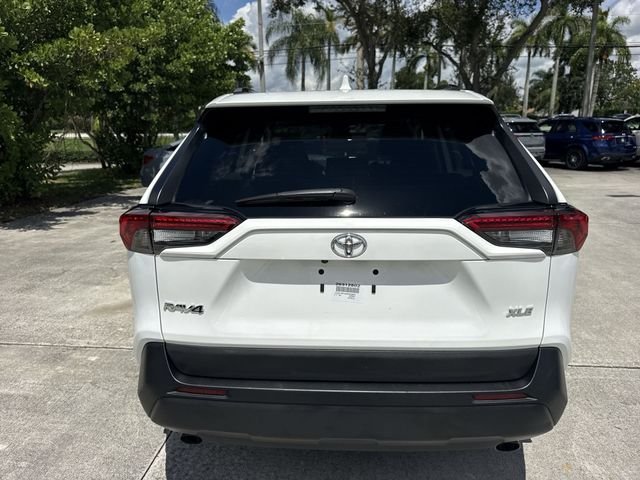 2024 Toyota RAV4 XLE - Photo 24