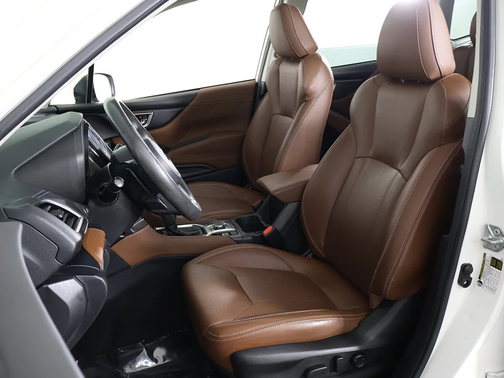 Used 2021 White Subaru Touring image 36