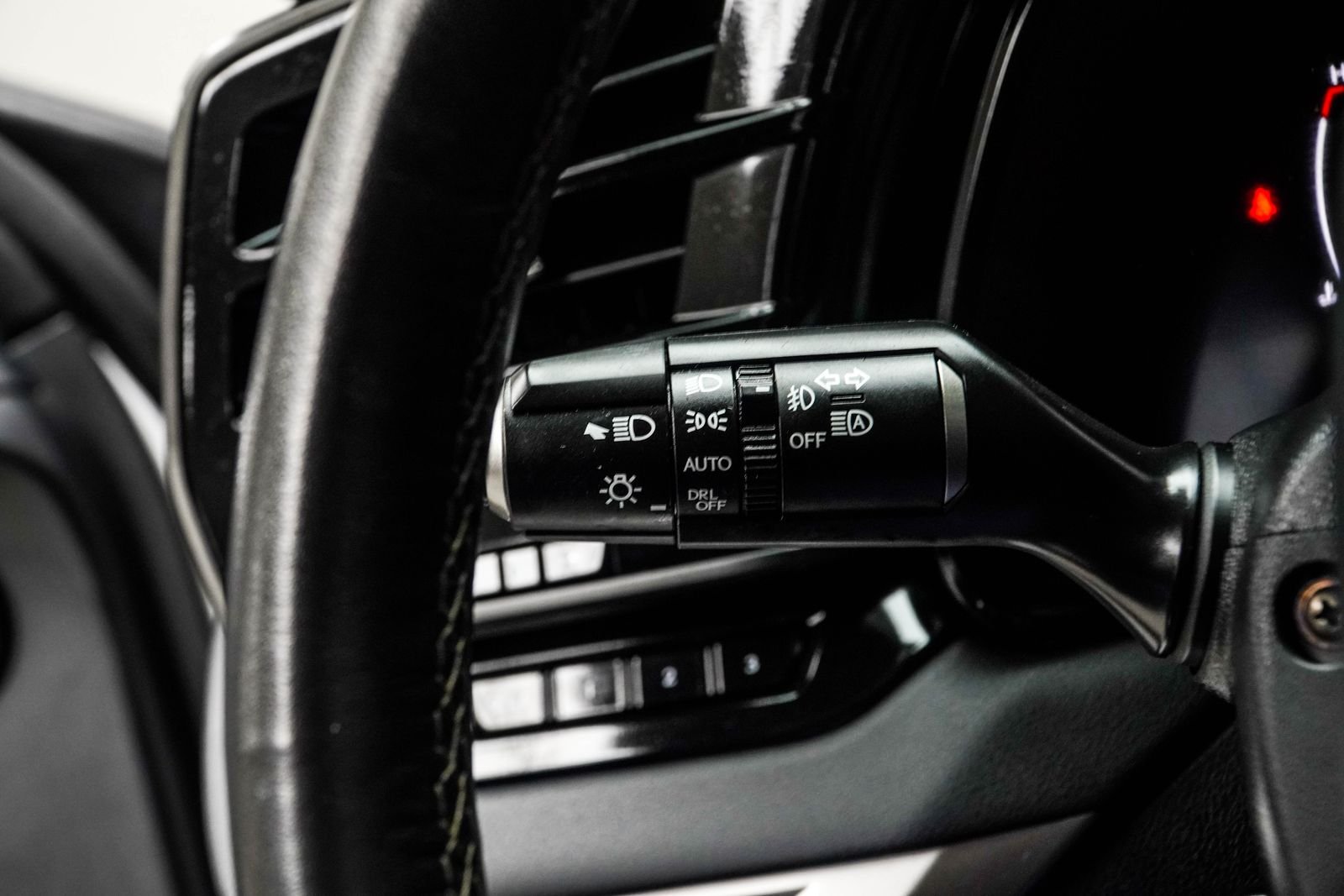 Used 2024 White Lexus 500h F SPORT Performance image 28