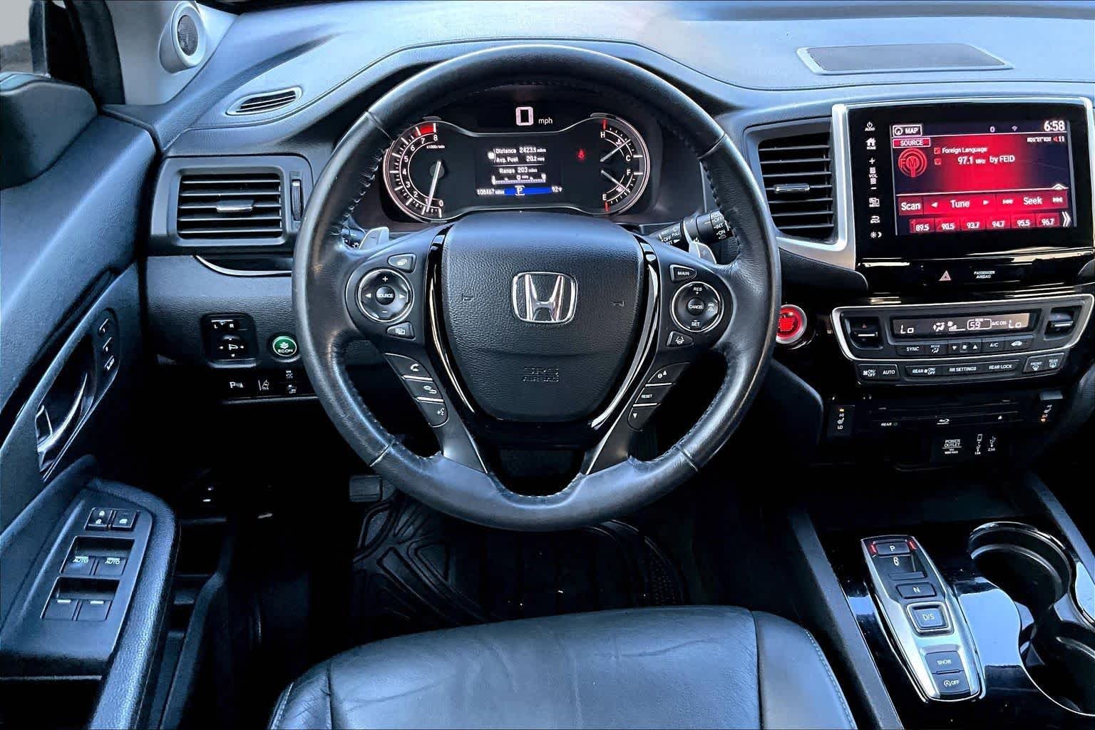 Used 2018 White Diamond Pearl Honda Touring image 6