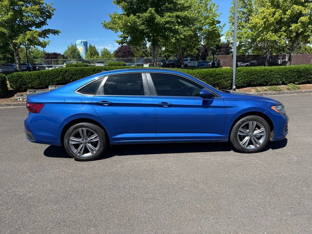 Used 2024 Rising Blue Metallic Volkswagen 1.5T SE image 8