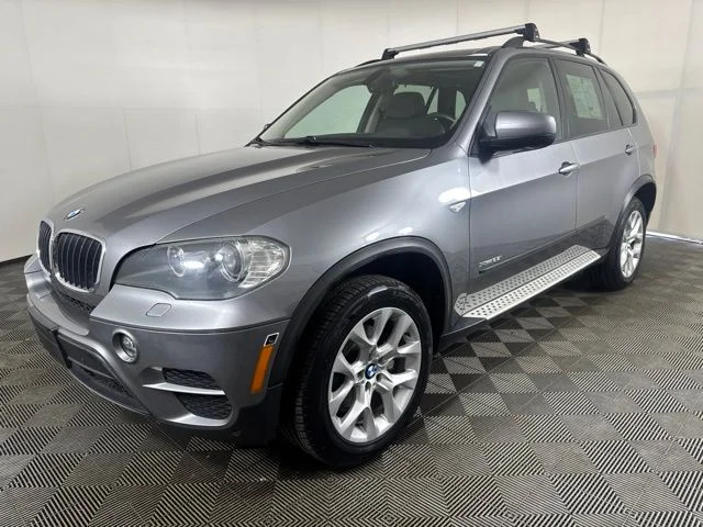 Used 2011 Space Gray Metallic BMW xDrive35i image 8