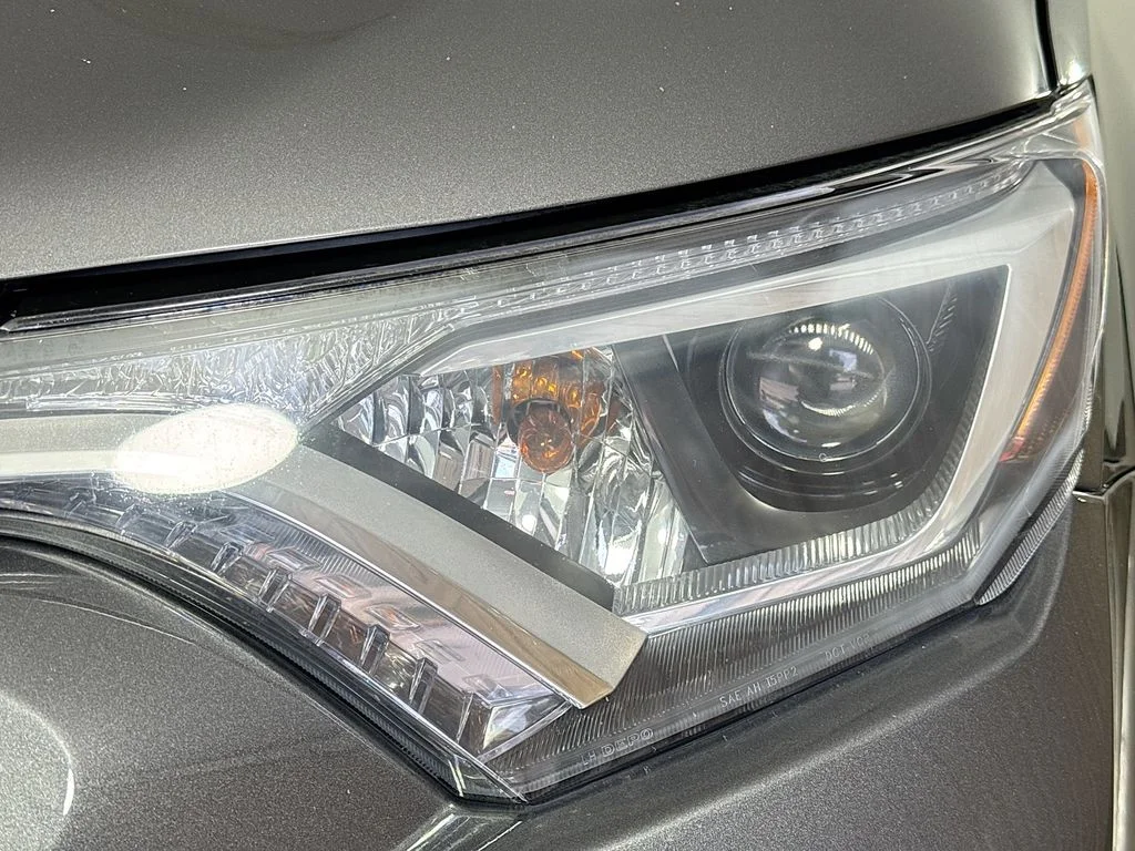 Used 2017 Gray Toyota LE image 34