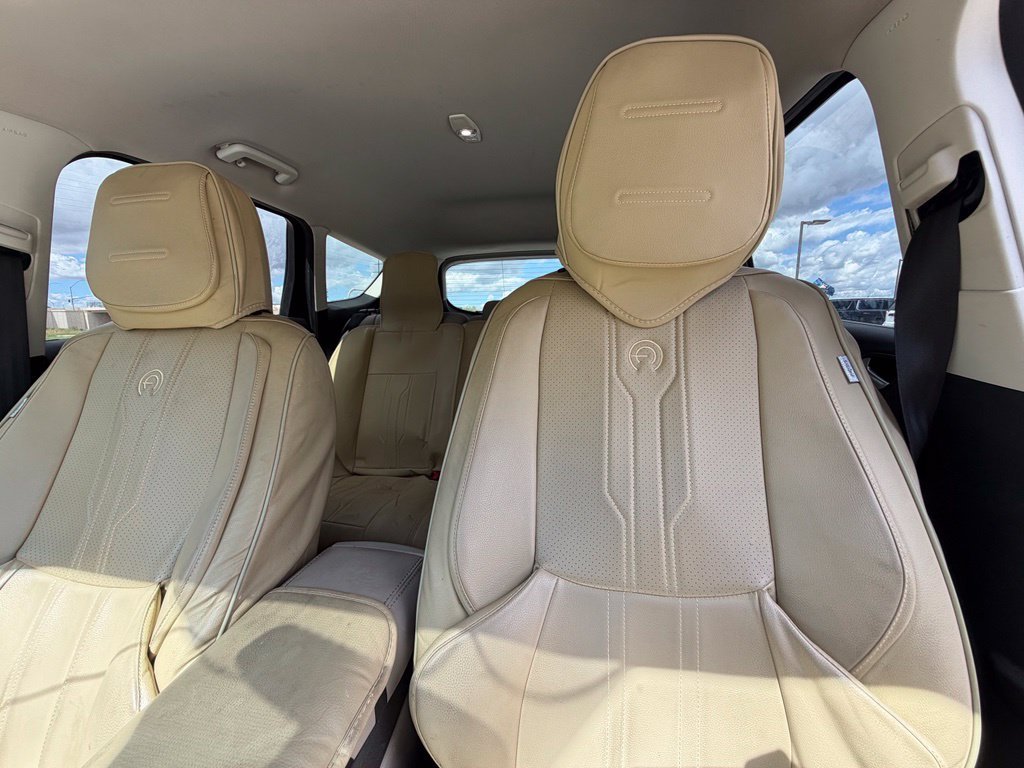 Used 2019 Green Ford SE image 12