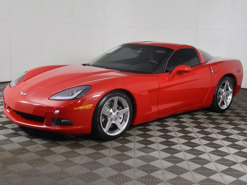 Used 2006 Red Chevrolet Base image 3