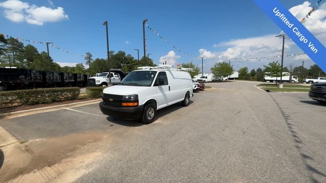 Used 2025 White Chevrolet Work Van image 1