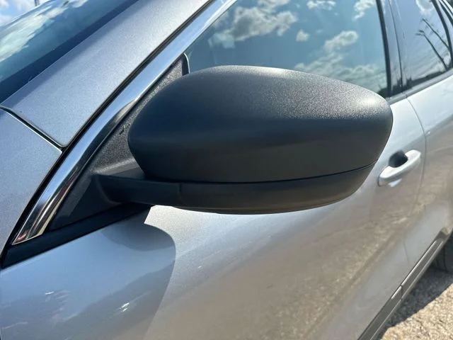 Used 2022 Silver Ford SE image 50