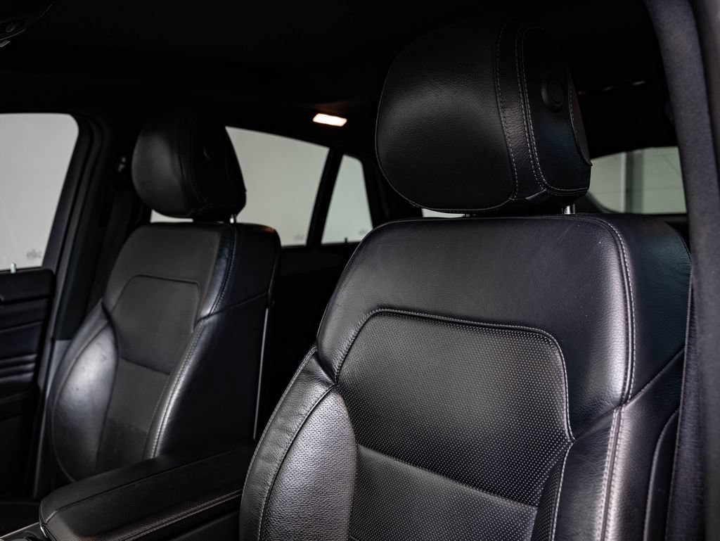 Used 2019 Black Mercedes-Benz GLE 43 AMG® image 24