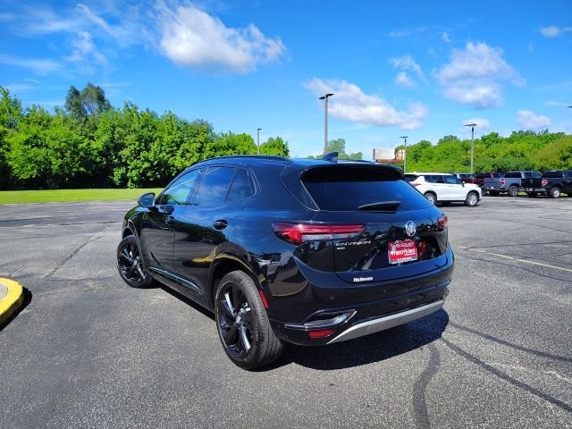 Used 2023 Black Buick Essence image 5