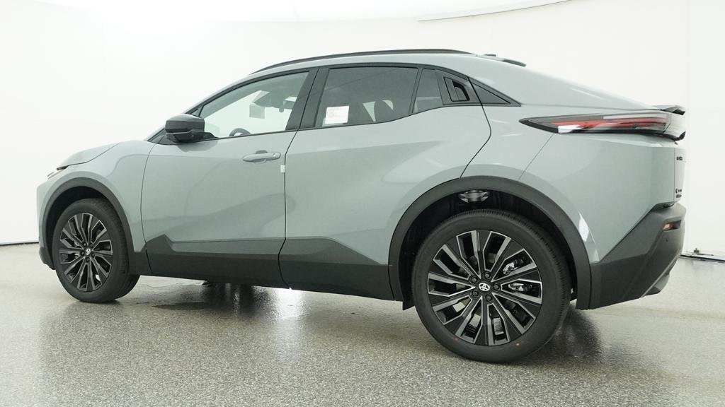2026 Toyota C-HR XSE - Photo 43