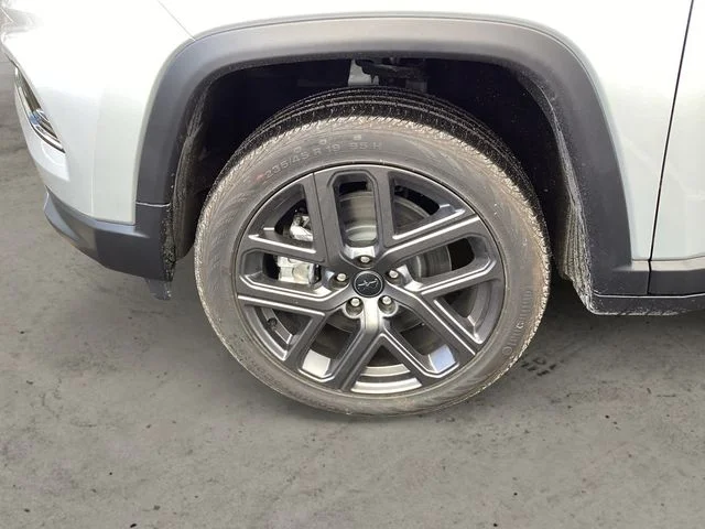 New 2026 Silver Jeep LIMITED ALTITUDE 4X4 image 15