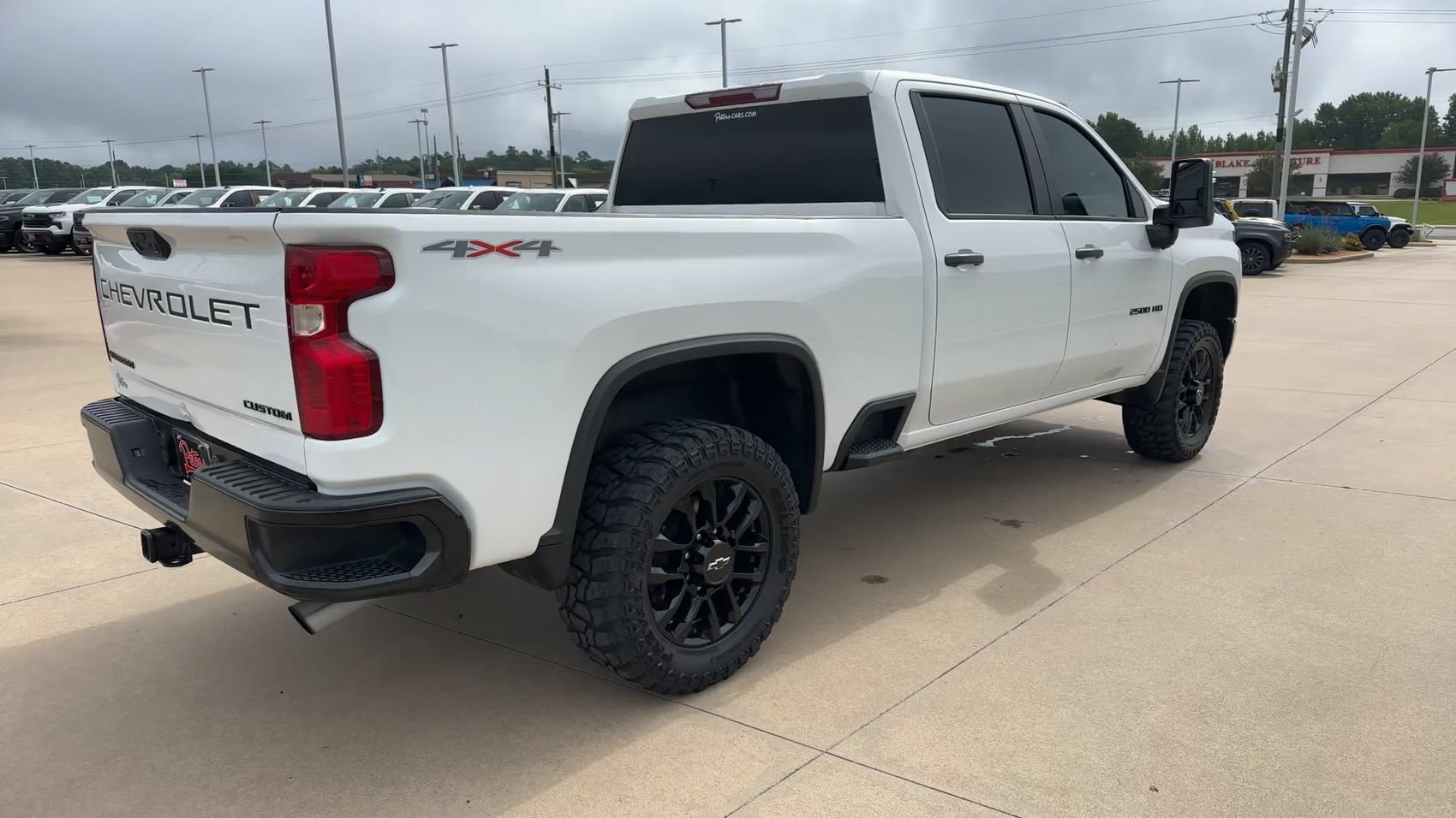 Used 2023 Summit White Chevrolet Custom image 9