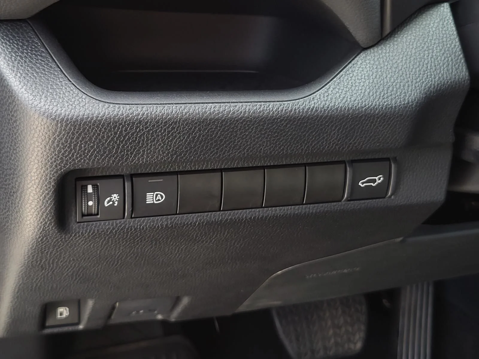 Used 2024 Silver Toyota XLE Premium image 23