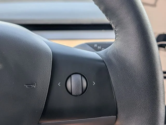 Used 2023 Silver Tesla Base image 20