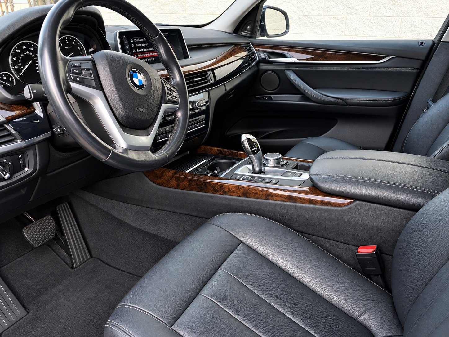 Used 2016 Alpine White BMW xDrive35i image 2
