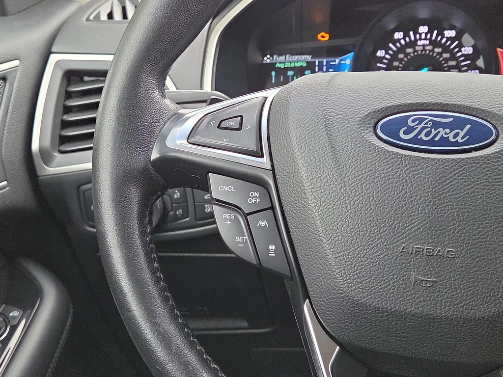 Used 2019 Blue Ford SEL image 14