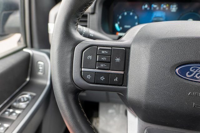 Used 2024 Oxford White Ford XLT image 21