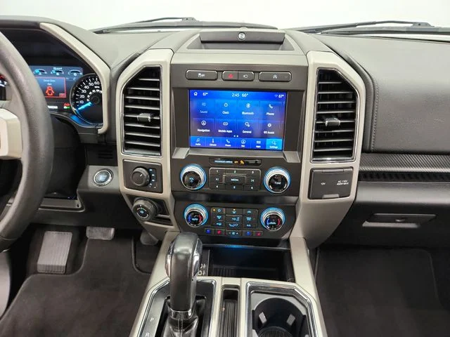 Used 2020 Black Ford Lariat image 27