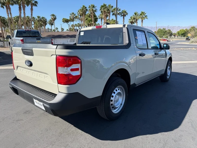 Used 2025 Desert Sand Ford XL image 3