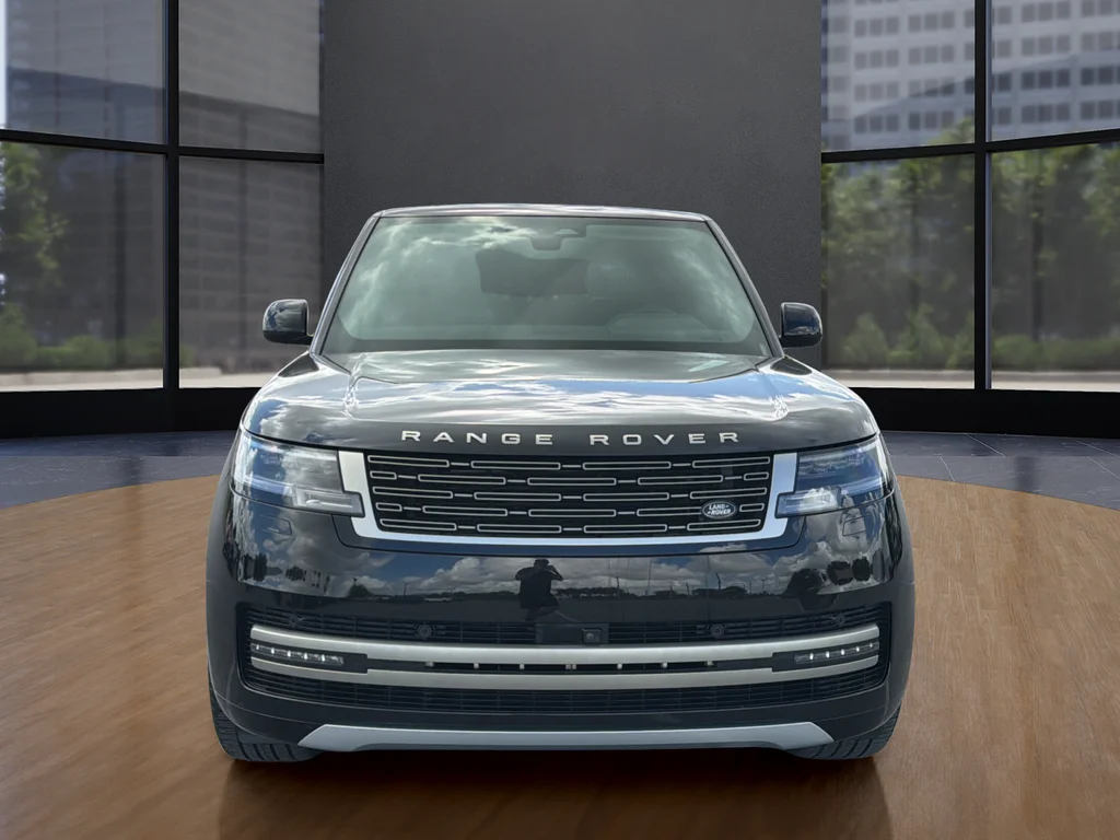 Used 2024 Black Land Rover SE image 11