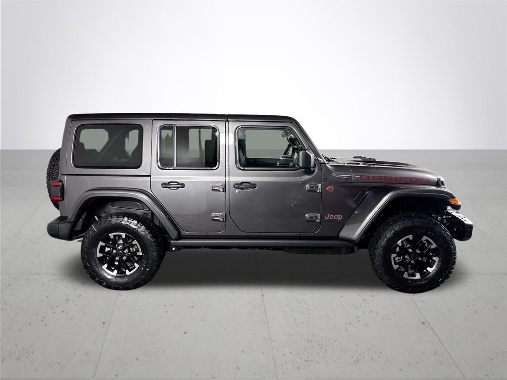 New 2026 Granite Crystal Metallic Clear-Coat Exterior Paint Jeep  image 5