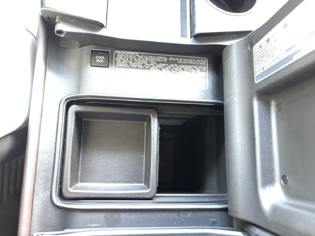 Used 2024 Silver Lexus 600 Luxury image 28