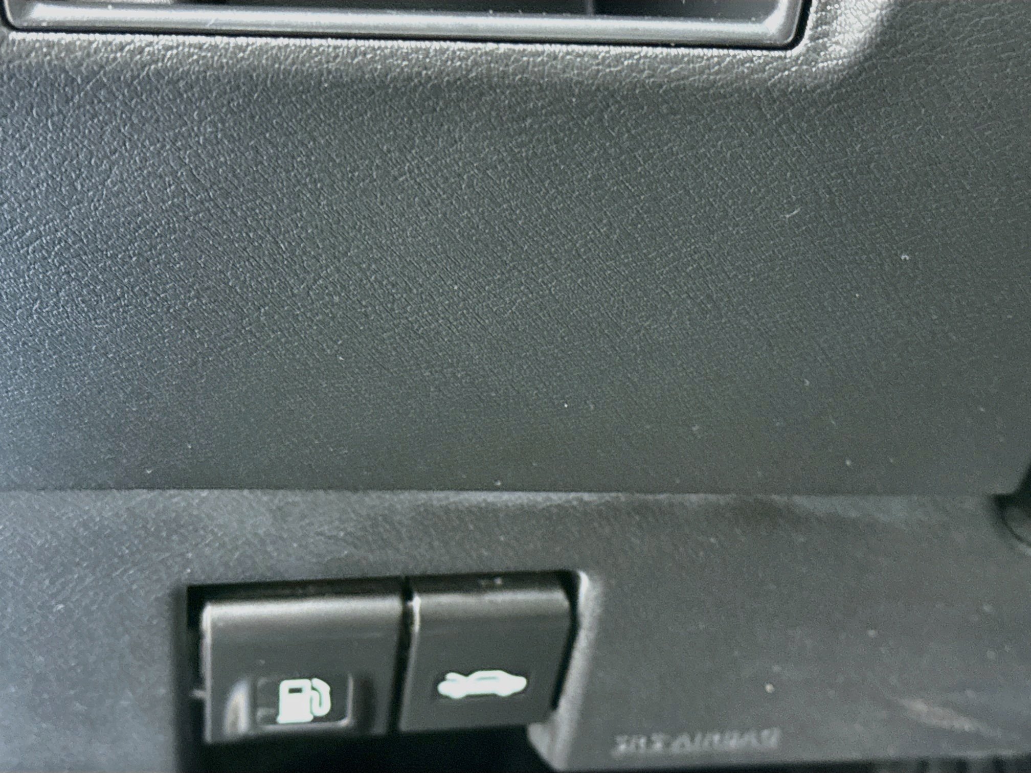 Used 2023 Electric Blue Metallic Nissan SR image 10