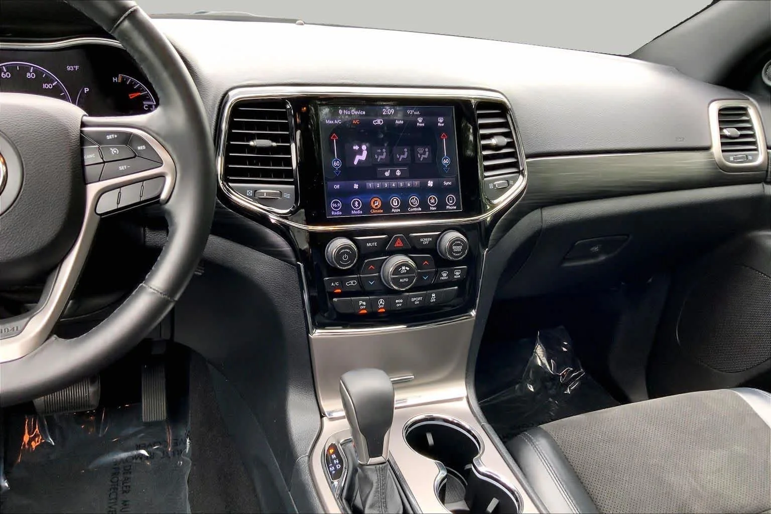 Used 2019 Sting-Gray Clearcoat Jeep Altitude image 7