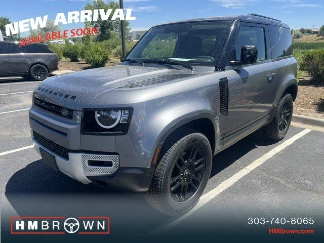 Used 2023  Land Rover S image 2