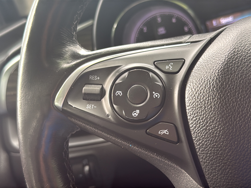 Used 2020 White Buick Essence image 45