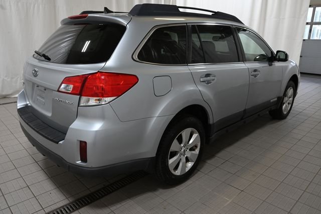 Used 2012 Silver Subaru 2.5i image 11