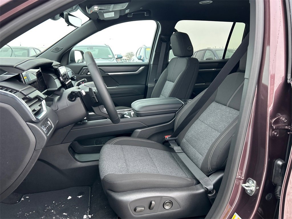 2026 GMC ACADIA - Image 14