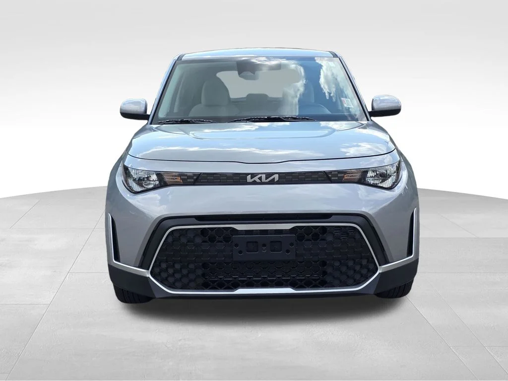 Used 2025 Gray Kia LX image 3