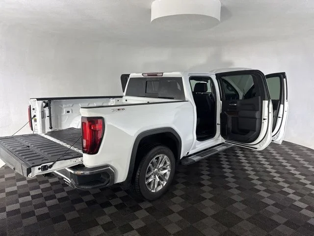Used 2021 White GMC SLT image 15