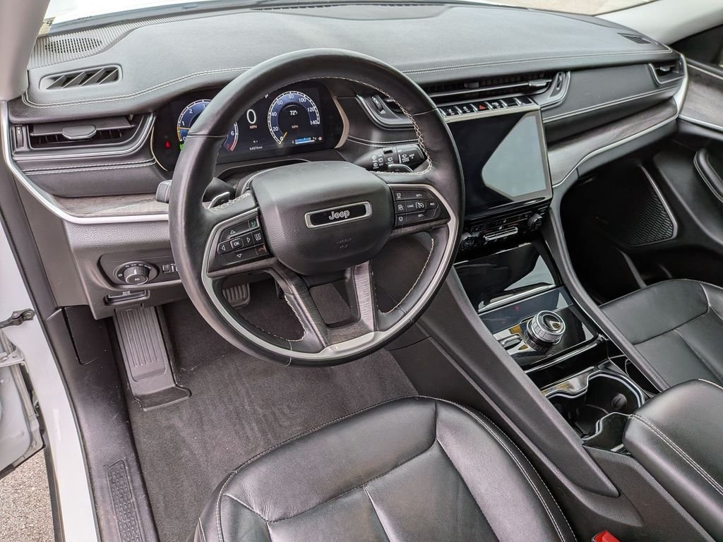 Used 2021 White Jeep Limited image 10
