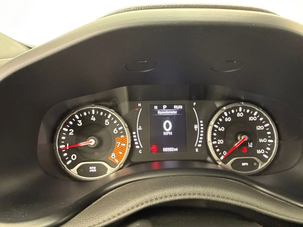 Used 2023 Black Jeep Latitude image 23