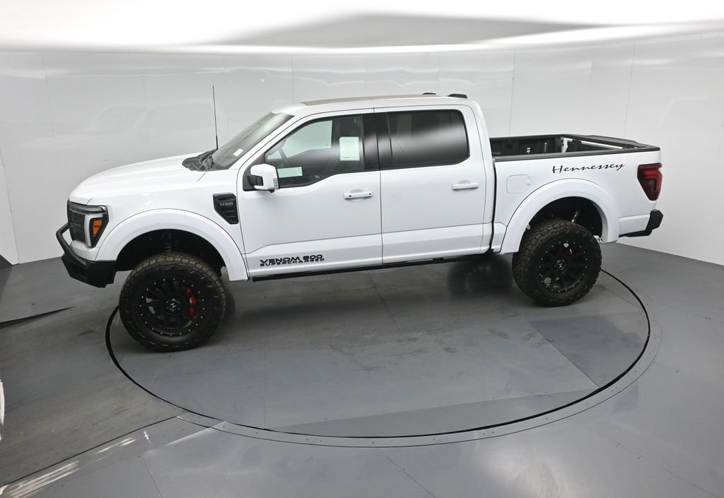 New 2025 Oxford White Ford Lariat image 45