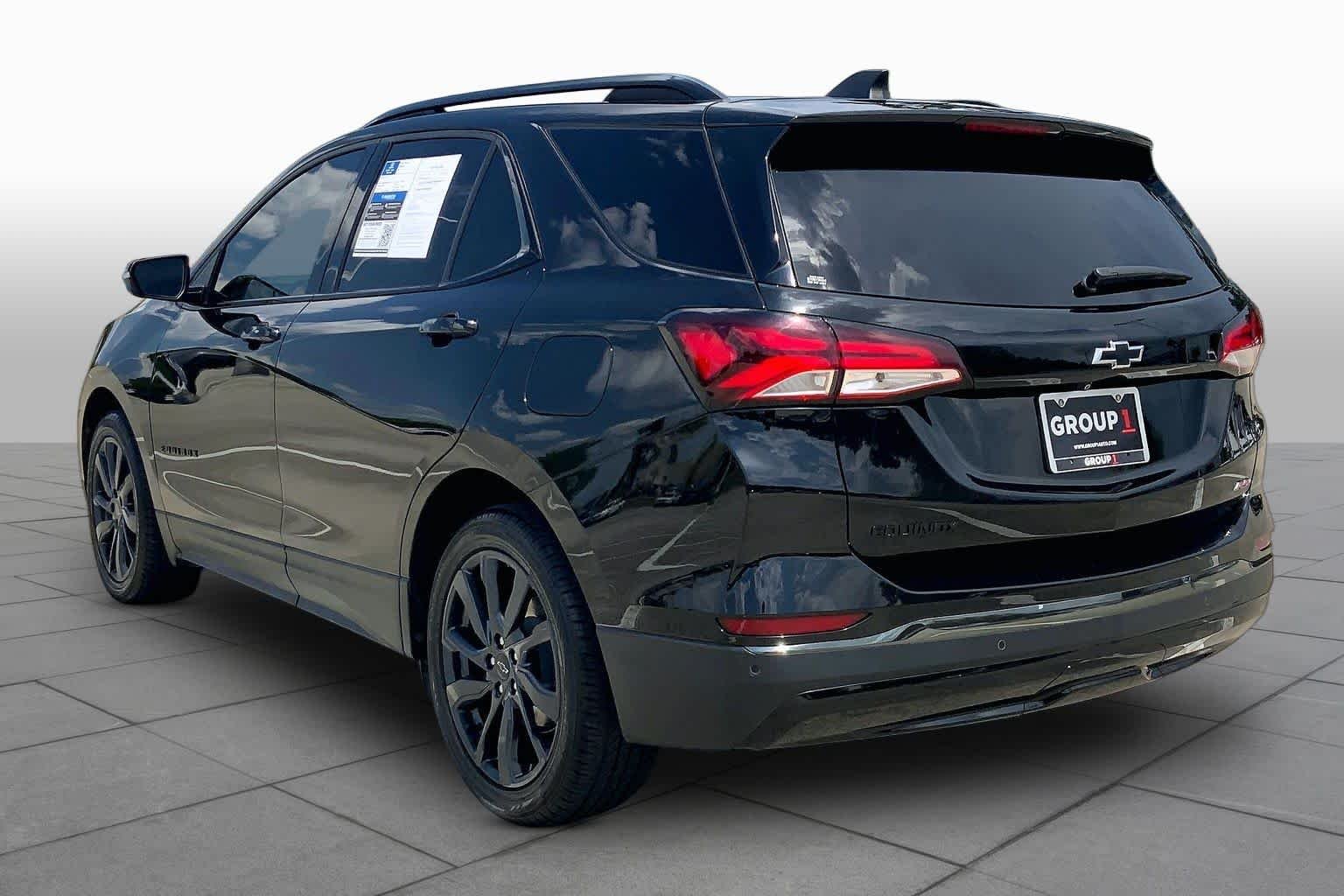 Used 2022 Mosaic Black Metallic Chevrolet RS image 12
