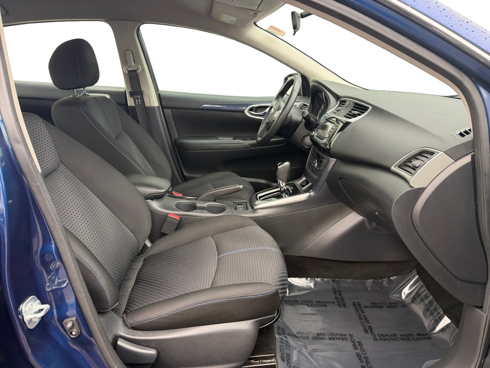 Used 2018 Deep Blue Pearl Nissan SR image 27