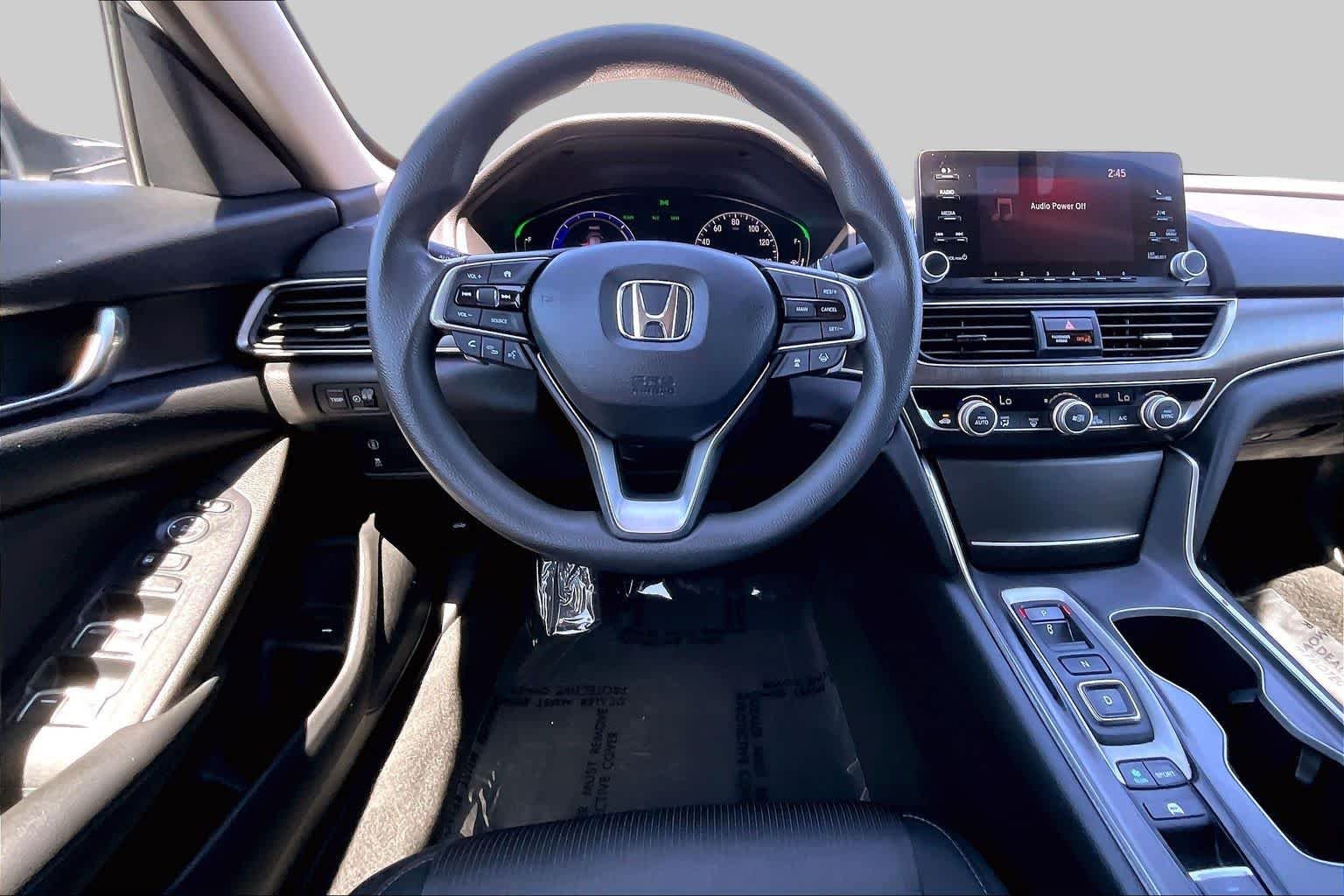 Used 2020 Platinum White Pearl Honda  image 5