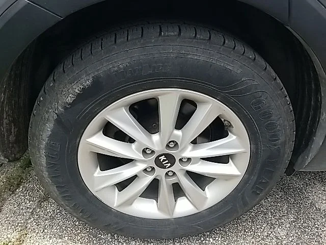Used 2019 Silver Kia LX image 20