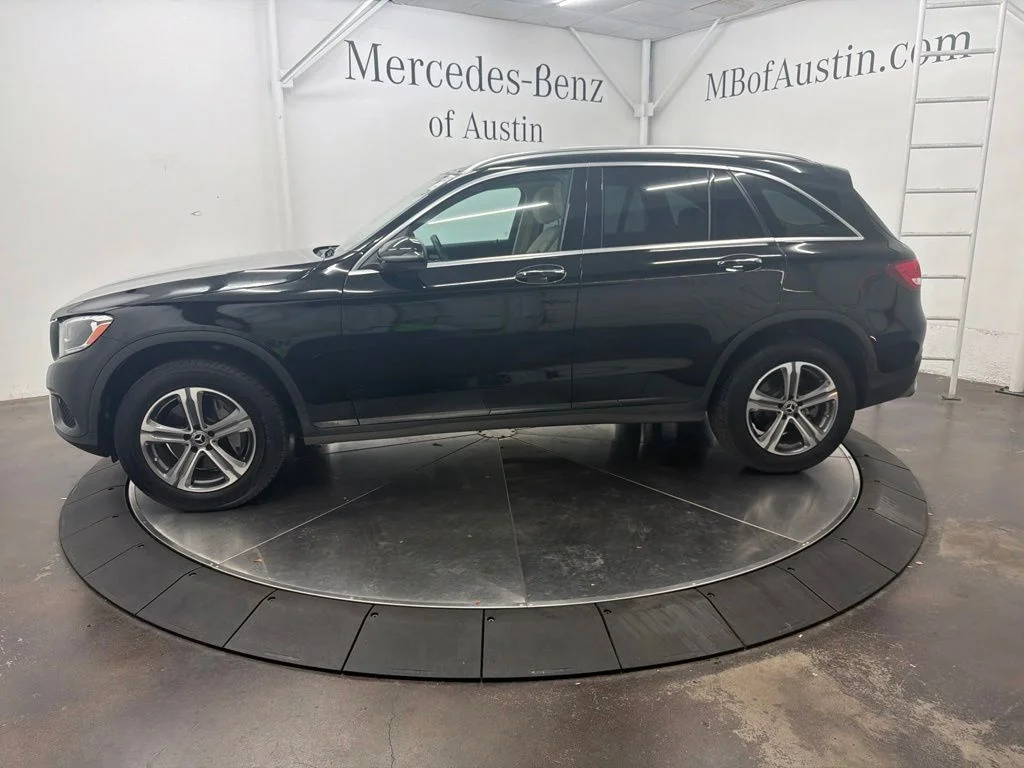 Used 2018  Mercedes-Benz GLC 300 image 4