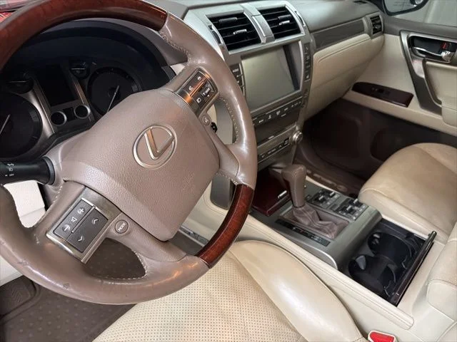Used 2015 Starfire Pearl Lexus 460 Luxury image 12