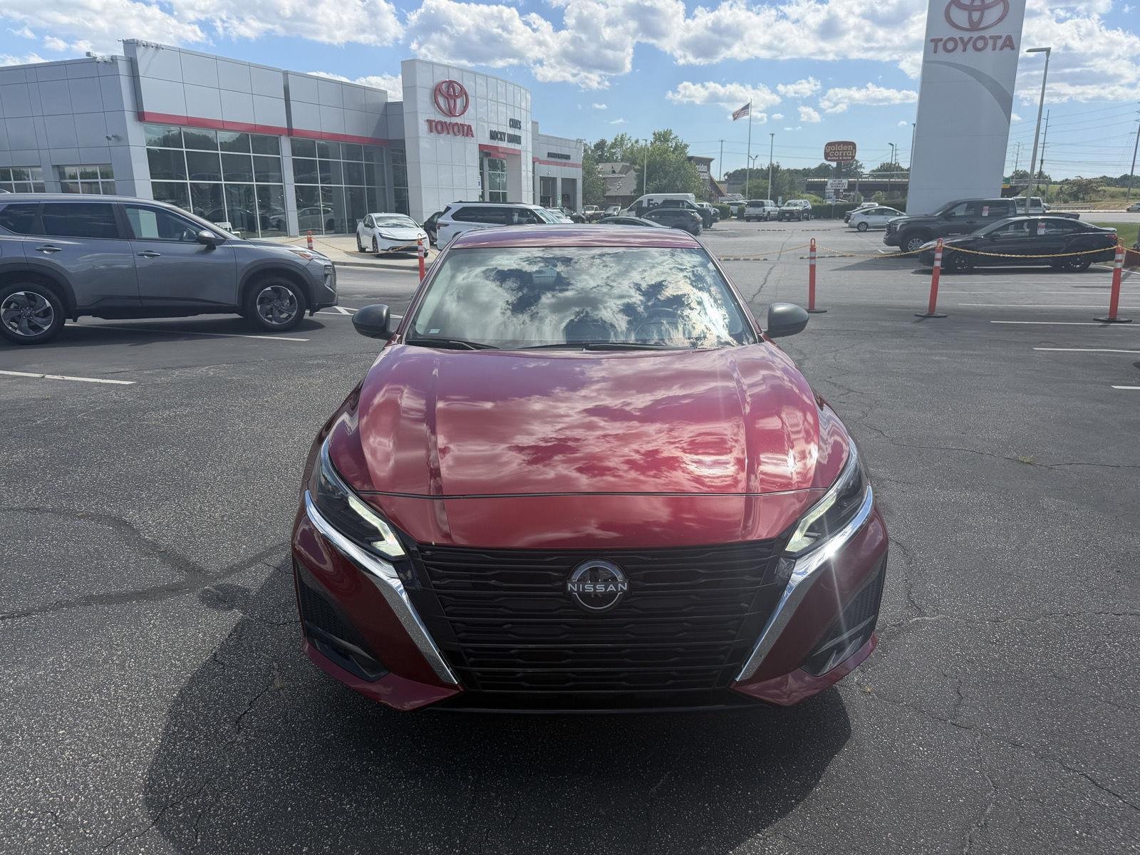 Used 2025 Scarlet Ember Nissan SV image 2
