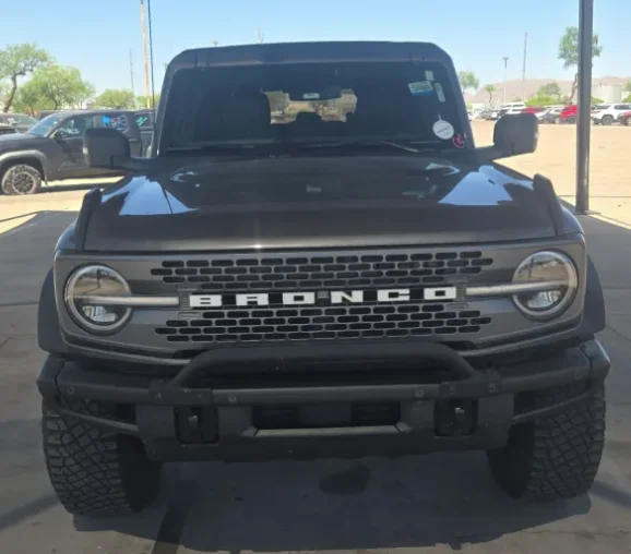 Used 2021 Carbonized Gray Metallic Ford Badlands image 2