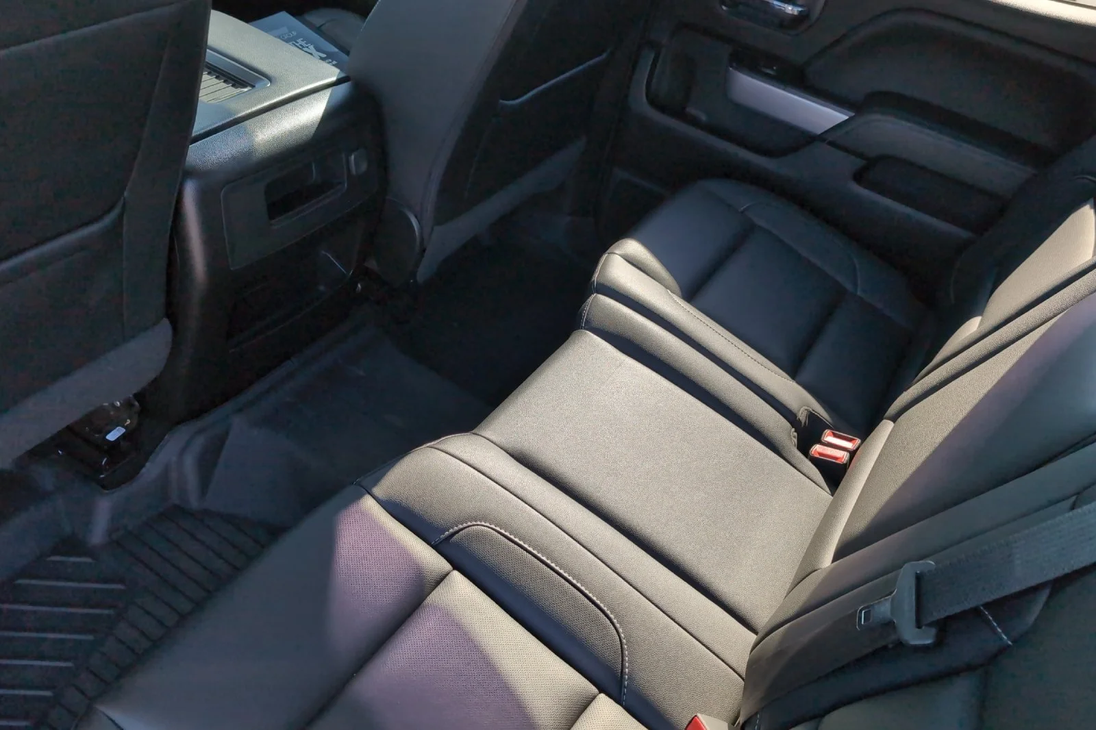 Used 2019 SILVER ICE METALLIC Chevrolet LTZ image 13